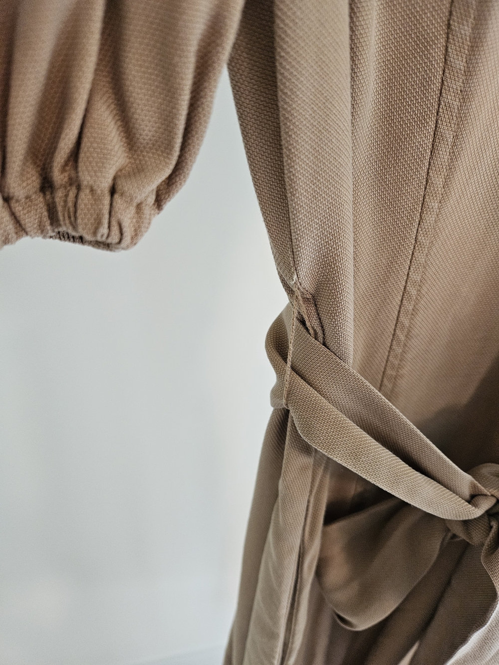 🤎 Ever New Tan Tie-Waist Puff Sleeve Midi Dress | AUS 6 / US 2 - Picture 4 of 7